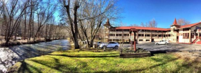  Riverbend Motel & Cabins  Хелена